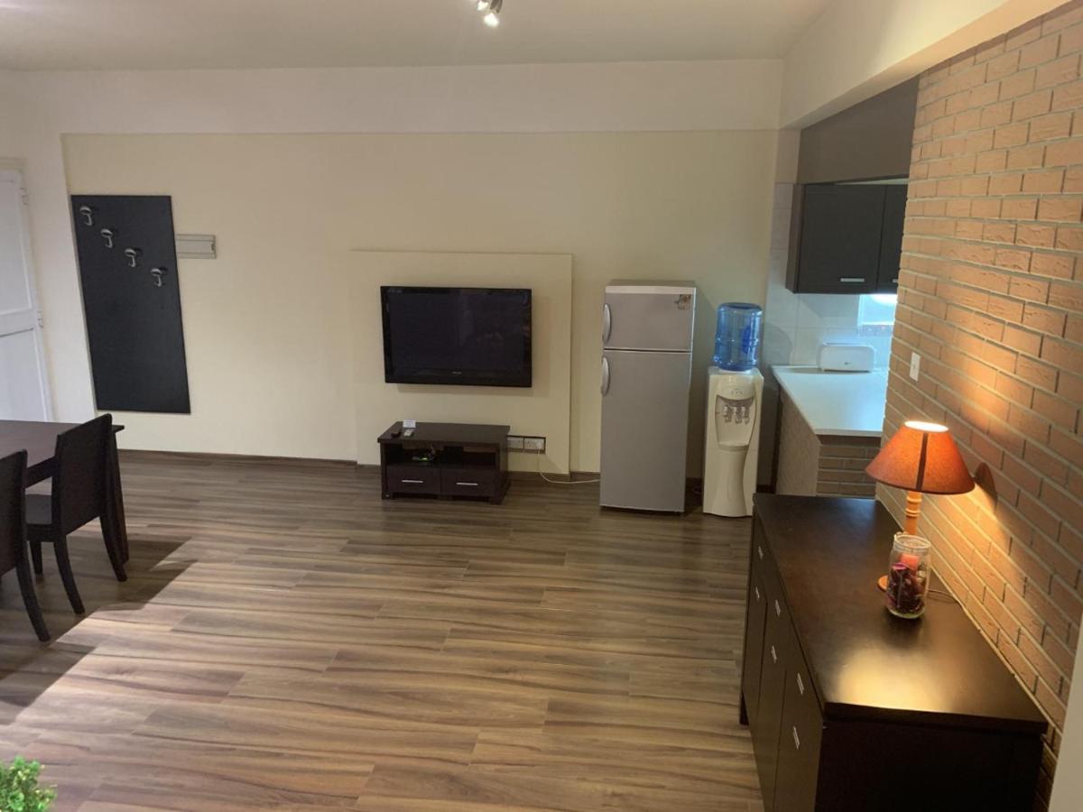 Kika Court 2 Apartment Paralimni Luaran gambar
