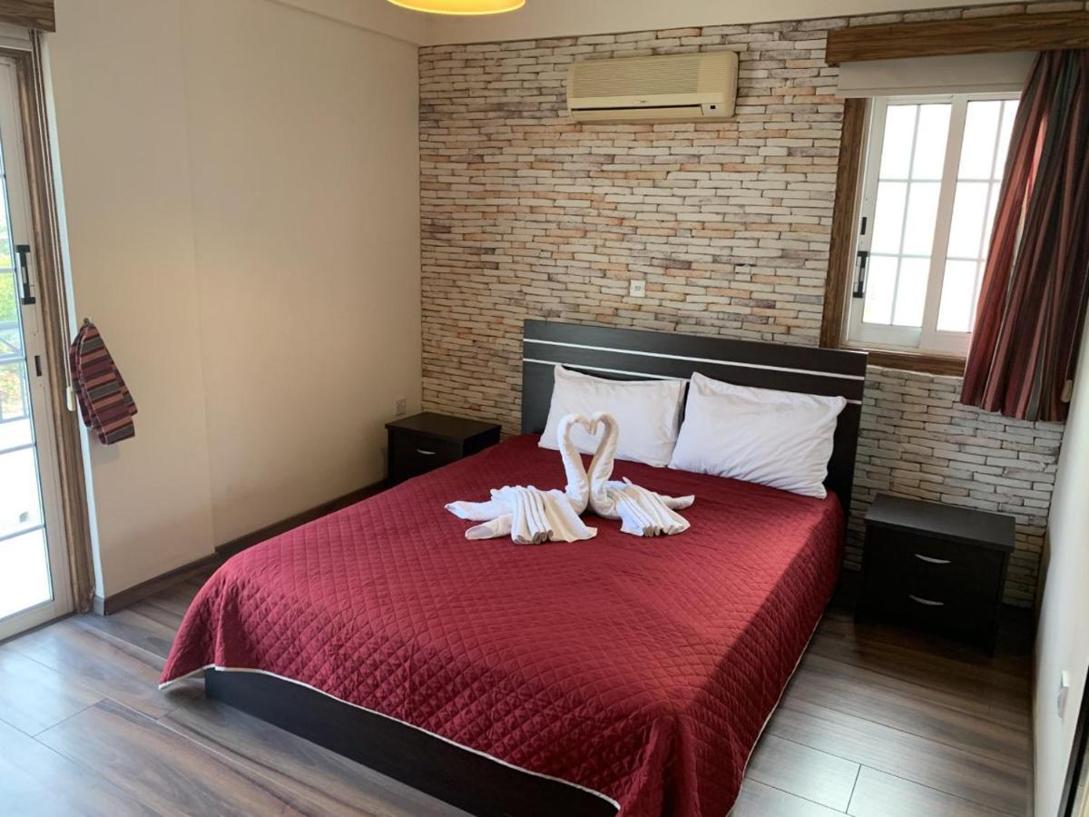 Kika Court 2 Apartment Paralimni Luaran gambar